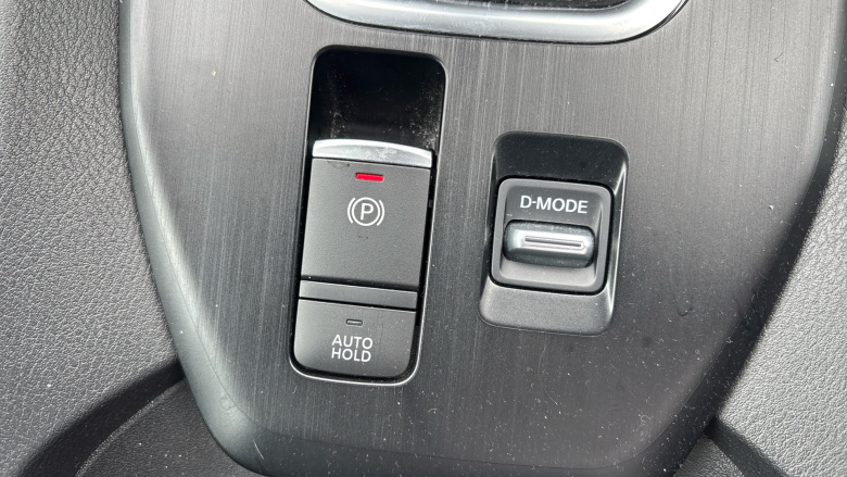 Nissan Qashqai 1.3 DiG-T MH Acenta Premium 5dr Petrol Hatchback